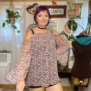 Coco Bianco Floral Cold Shoulder Lightweight Semi Sheer Bohemian Blouse small